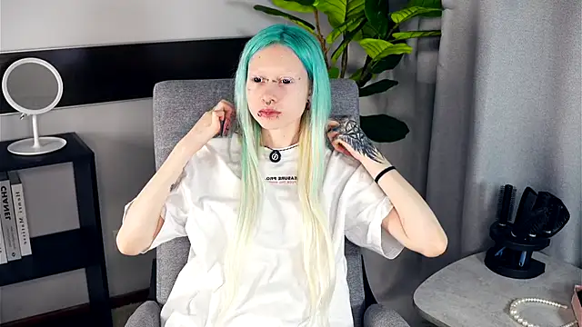 RendaBacke online show from 12/04/25, 10:35