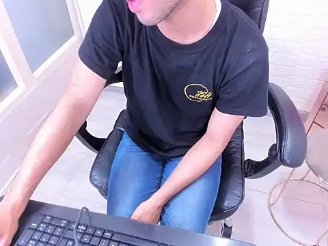 SweeXioji online show from 02/19/26, 11:45