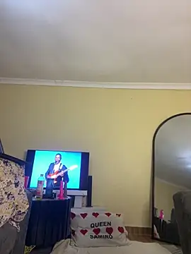 Snapshot of Privy001 chatting on 12/14/25, 02:55 Privy001 online show from 12/14/25, 02:55