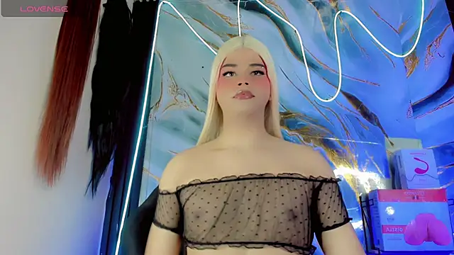 Snapshot of Noahmistry chatting on 01/13/26, 10:42 Noahmistry online show from 01/13/26, 10:42