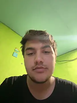 Snapshot of Oenb chatting on 01/19/26, 03:27 Oenb online show from 01/19/26, 03:27