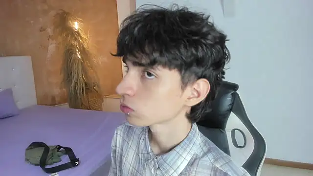 CONNOR STONNE  online show from 02/26/26, 07:24