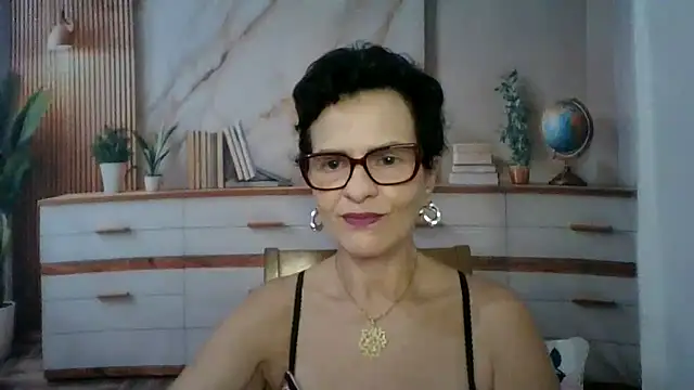 Luna-Hot0802 online show from 02/20/26, 12:38