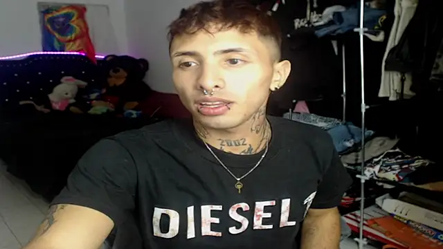 wallewe online show from 12/04/25, 06:49