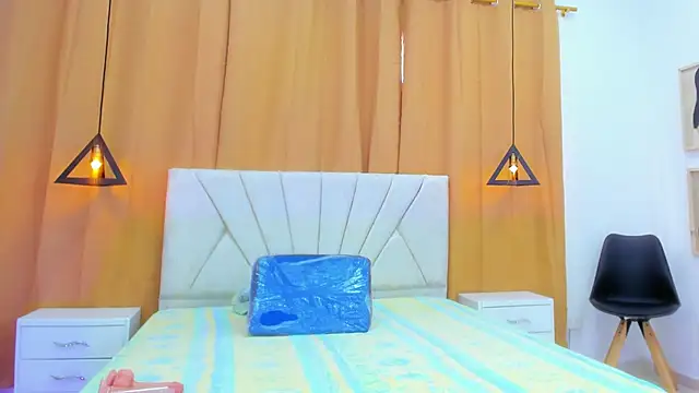 Kamila Steward online show from 01/15/26, 04:11