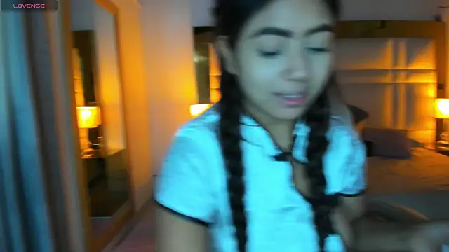 Zoei Moon online show from 04/06/26, 06:42