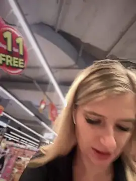 Snapshot of Betsy chatting on 01/19/25, 08:07 Betsy online show from 01/19/25, 08:07