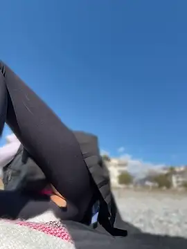 Betsy online show from 04/12/26, 12:10