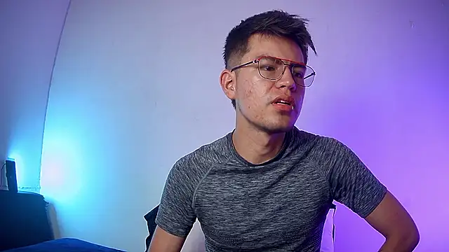 nicolatinboy online show from 03/04/26, 09:10