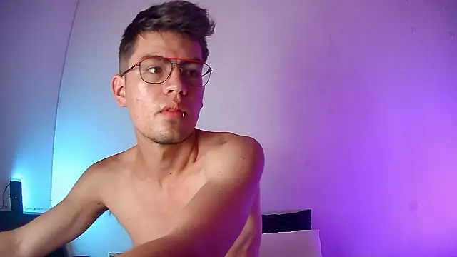 nicolatinboy online show from 03/05/26, 09:11