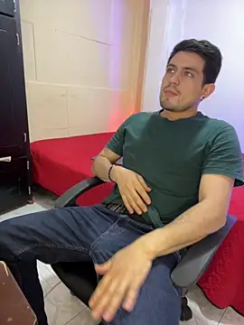 williamsmiiths16 online show from 02/06/26, 12:59