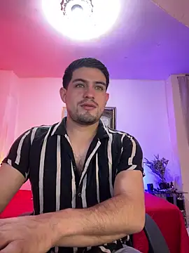 williamsmiiths16 online show from 03/23/26, 12:53