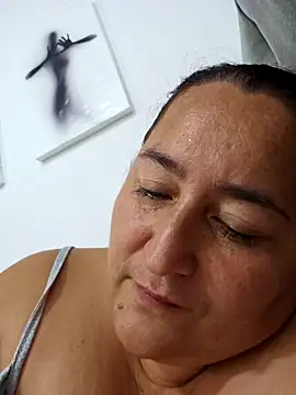 VioletBruces online show from 04/12/26, 10:04