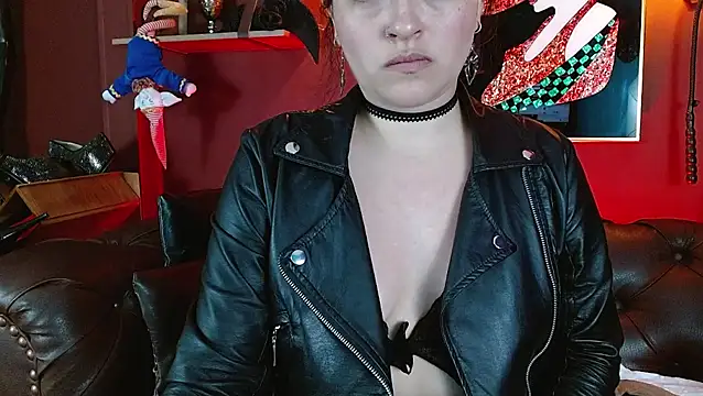 LunaTikka online show from 03/07/26, 10:07