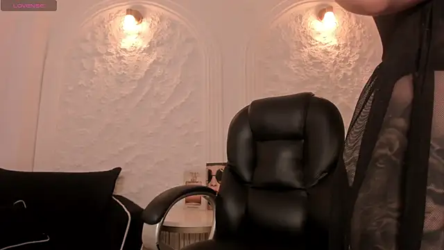 MadisonKane online show from 04/05/26, 11:18