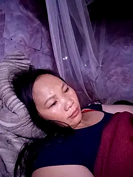 ava-dellght online show from 04/23/26, 01:24