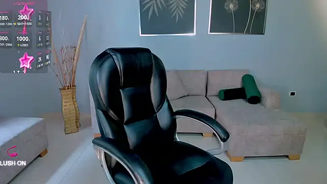 Snapshot of ChloeManson chatting on 12/31/24, 08:12 ChloeManson online show from 12/31/24, 08:12