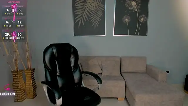 Snapshot of ChloeManson chatting on 01/25/25, 02:58 ChloeManson online show from 01/25/25, 02:58