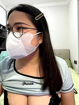 Snapshot of mi-AIoo chatting on 12/15/25, 03:49 mi-AIoo online show from 12/15/25, 03:49