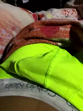 modeloxtz online show from 01/08/26, 01:19