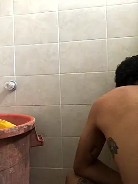 modeloxtz online show from 01/12/26, 02:22