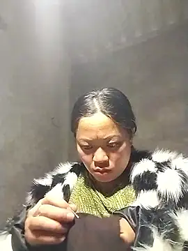 AlilaK2 online show from 12/18/25, 01:55