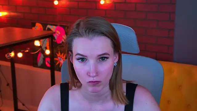 Snapshot of Megan_Rodgers chatting on 12/20/25, 10:17 Megan Rodgers online show from 12/20/25, 10:17