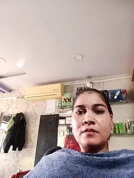 Snapshot of 00PUJA chatting on 12/04/25, 08:45 00PUJA online show from 12/04/25, 08:45