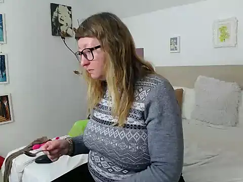 OlgaPavlova online show from 04/09/26, 12:43