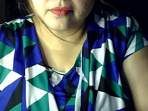 Snapshot of Soniya_Sha chatting on 01/19/26, 04:22 Soniya Sha online show from 01/19/26, 04:22