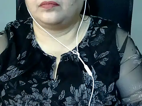 Snapshot of Soniya_Sha chatting on 02/11/26, 07:19 Soniya Sha online show from 02/11/26, 07:19