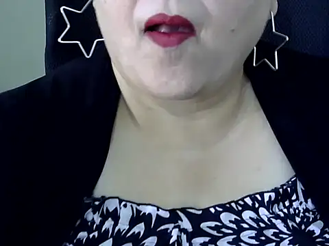 Soniya Sha online show from 05/18/26, 07:58