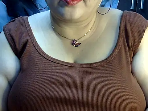 Snapshot of Soniya_Sha chatting on 08/07/26, 02:19 Soniya Sha online show from 08/07/26, 02:19