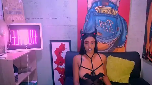 Indianzaraxxx online show from 04/14/26, 05:41