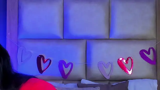 TaniaRedd  online show from 02/13/26, 01:07