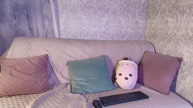 Nia  S online show from 01/15/26, 12:10