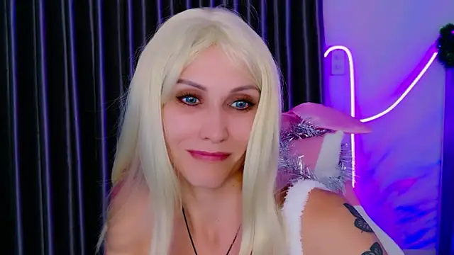 Snapshot of betty_xoxoo chatting on 02/04/26, 12:33 betty xoxoo online show from 02/04/26, 12:33