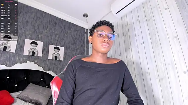 teylor lovee online show from 03/27/26, 09:14