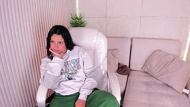 MarelynSummer online show from 04/08/26, 11:32