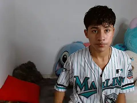 Snapshot of Sebas_Ross04 chatting on 01/05/26, 09:29 Sebas Ross04 online show from 01/05/26, 09:29