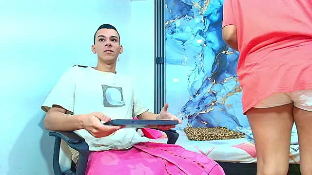 Valentina and sneider  online show from 02/02/26, 07:01