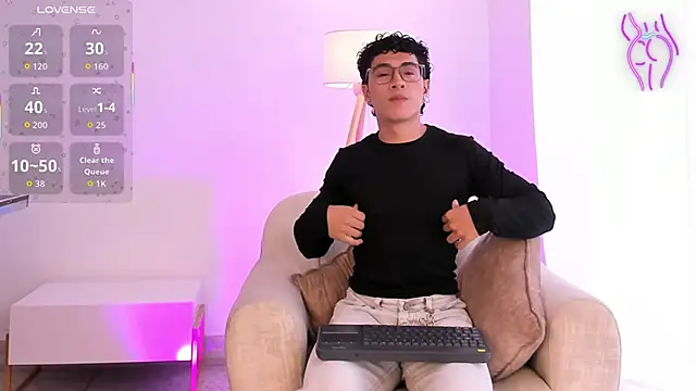 LittleMya  online show from 02/04/26, 08:14