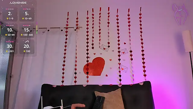 LittleMya  online show from 02/12/26, 11:11