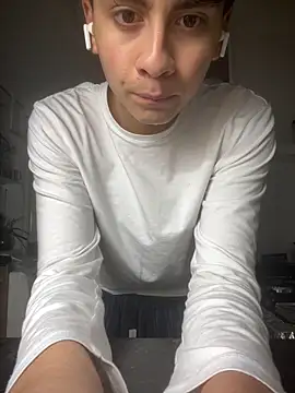 hungspanishtwink online show from 02/22/26, 12:12