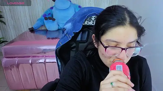 eva smit t online show from 03/17/26, 02:27