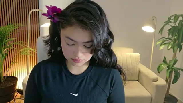 victoria   moon online show from 05/15/26, 02:13