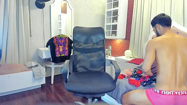 Snapshot of logan_mercer chatting on 12/14/25, 03:12 logan mercer online show from 12/14/25, 03:12