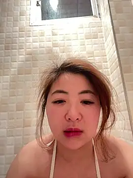 Snapshot of bibi347127 chatting on 02/08/26, 01:09 bibi347127 online show from 02/08/26, 01:09