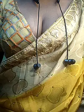 Preeti345 online show from 04/11/26, 05:45