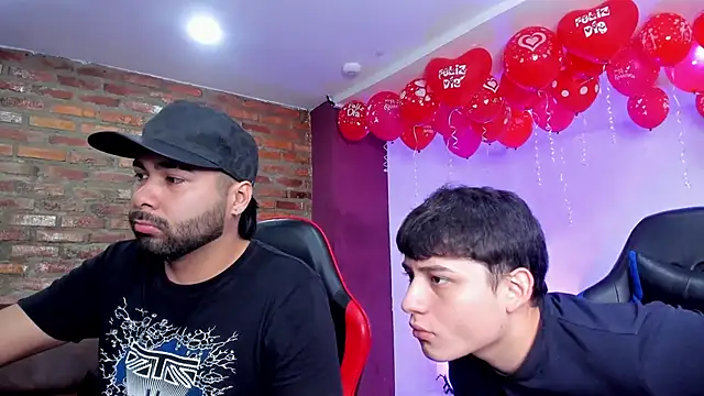 HotThreesoome online show from 02/20/26, 12:27